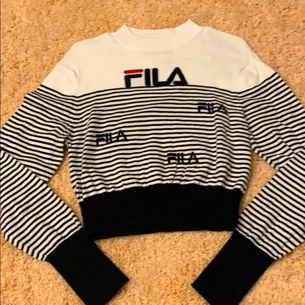 Long sleeve crop shirt